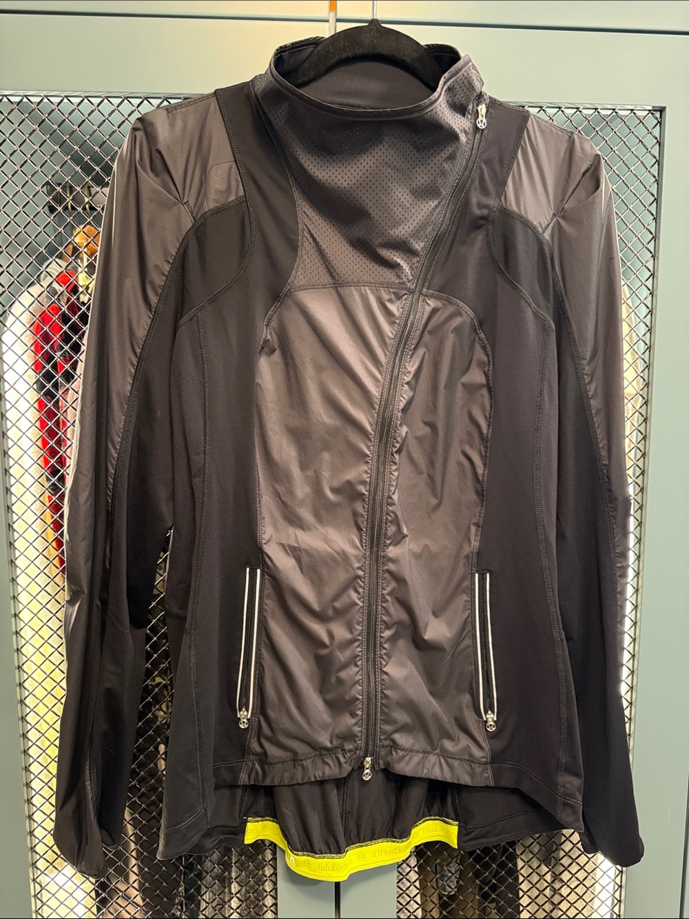 Lululemon Lightweight Women's Black Bike Jacket